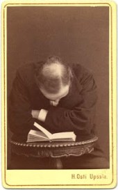 15nikeGROUP 5reading